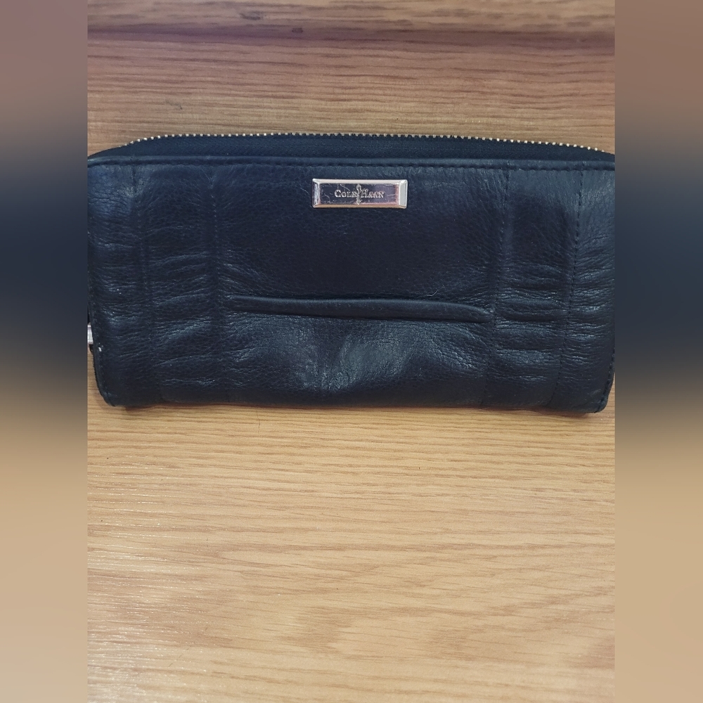 Cole haan wallet